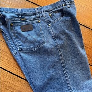 Wrangler jeans men's size 36x30 good used condition